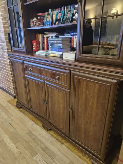 Секция - скрин - етажерка - библиотека