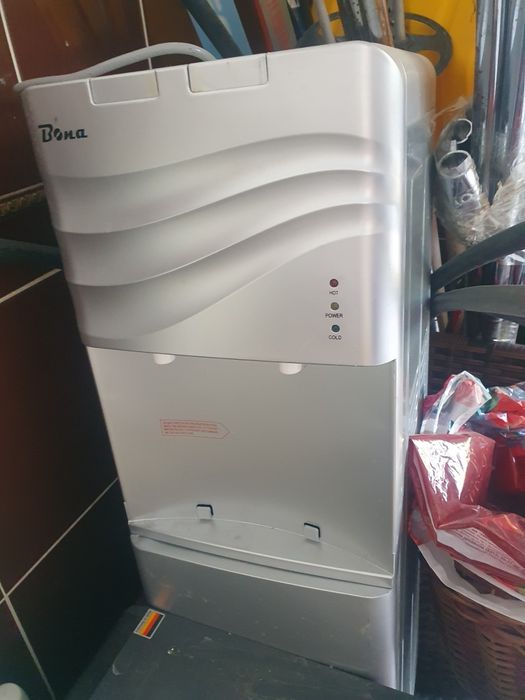 Продам кулер с водой