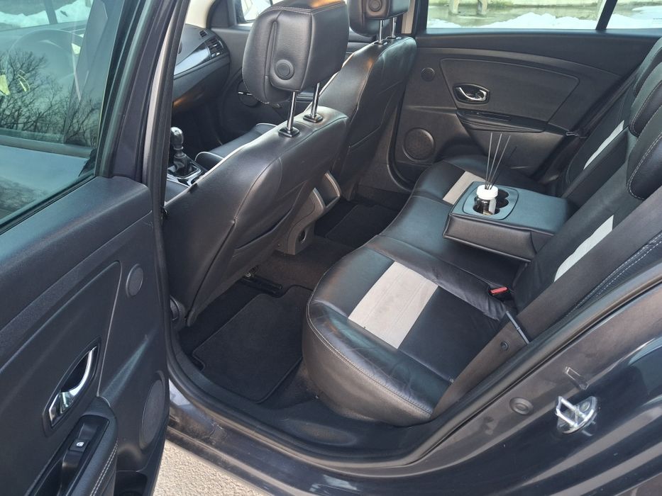 Renault megane # xenon,#panoramic#,pilele#