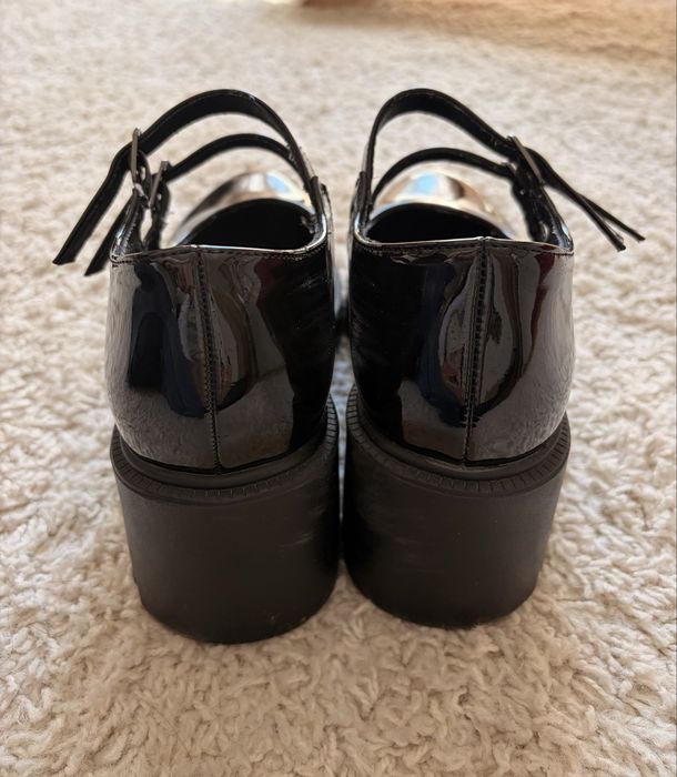 Mary Janes Cropp