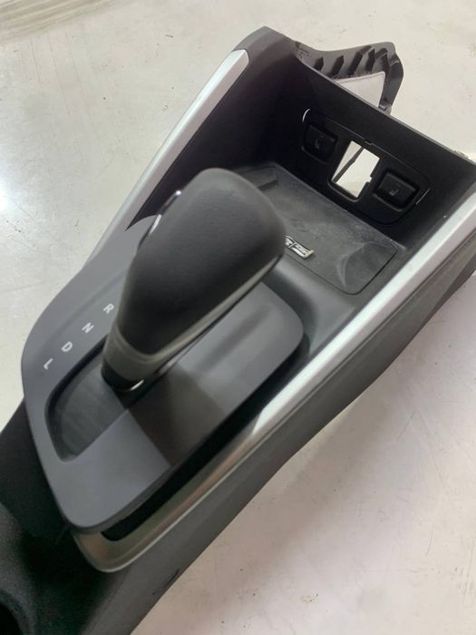 Onix bar treker 2 barga zamen yoki sotladi