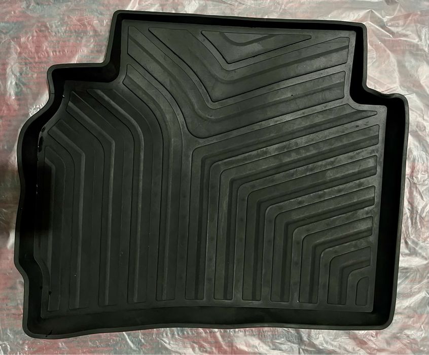 Полики резиновые б/у для малибу 2