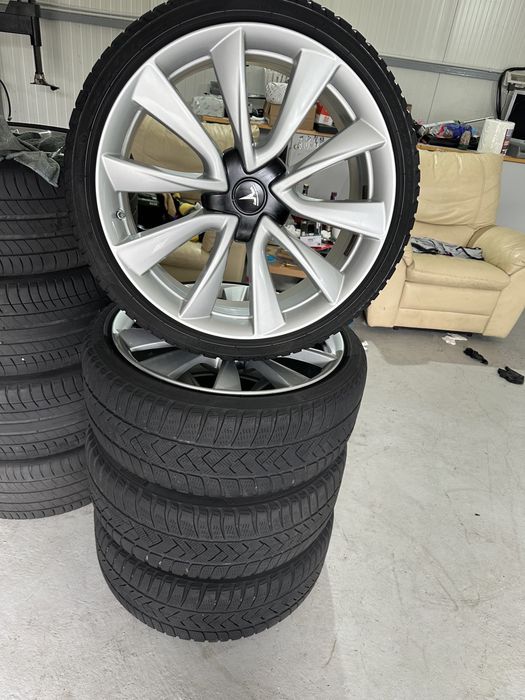 jante tesla model 3 performance anvelope bonus 235 35 20
