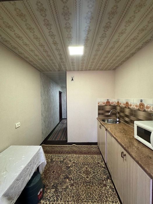 Chirchiq 8-mikr 2 xonali kvartira 56m² remont bilan