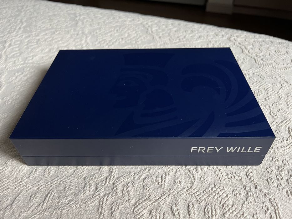 НОВЫЙ Комплект Frey Wille