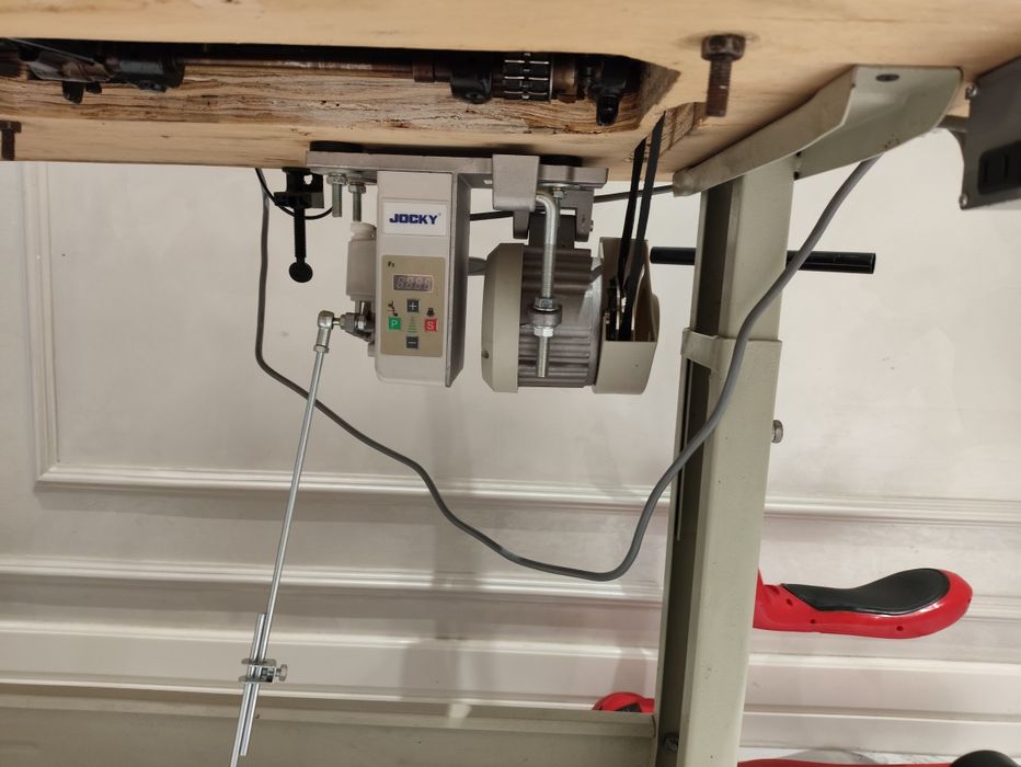 Швейная машина pfaff 130