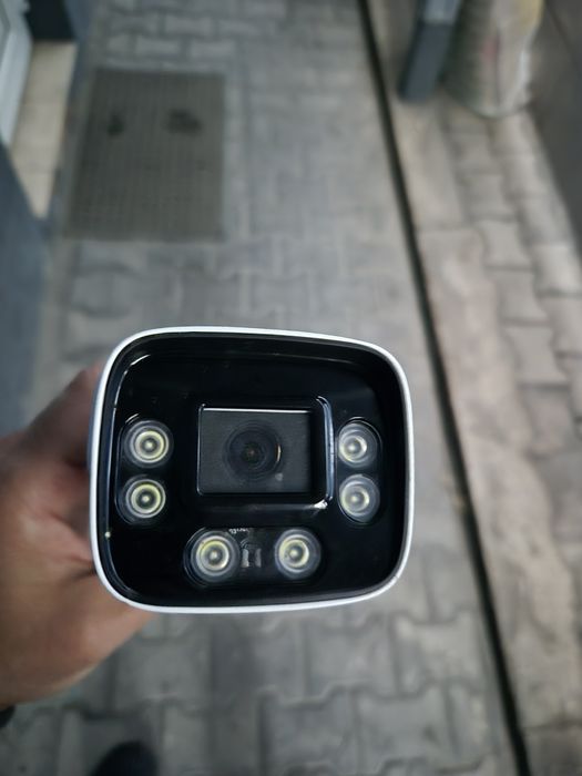 Продам камеру видео наблюдения hikvision