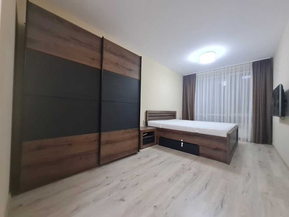 Дава се под наем Тристаен апартамент в София, Витоша - 103 кв.м за 920 € - Снимка #3