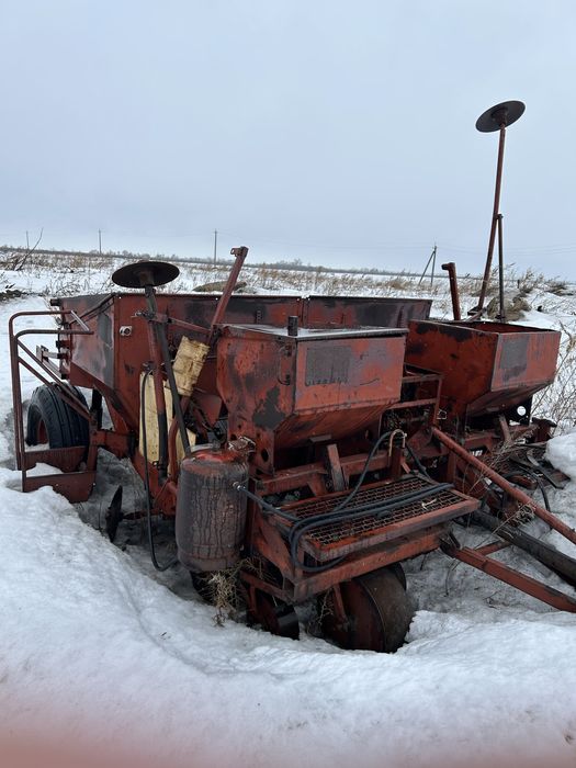 Продам картофельную сажалку