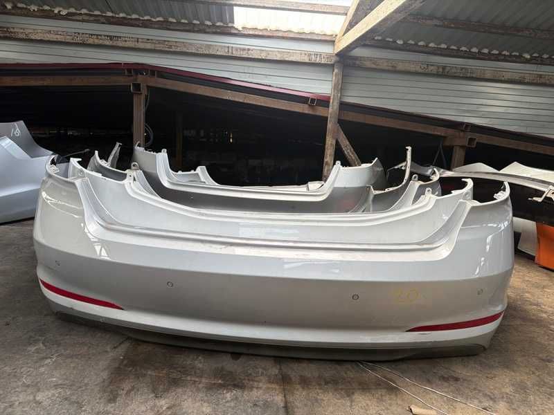 Бампер задний Hyundai Sonata LF