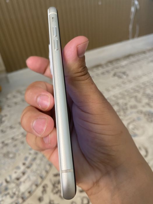 Iphone 11 белый 128 гб