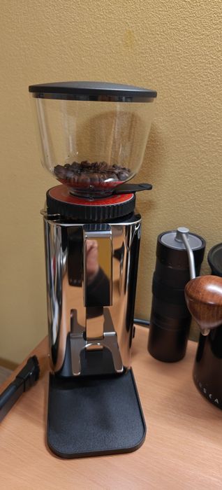 Кафемелачка-ECM C-Manuale 54