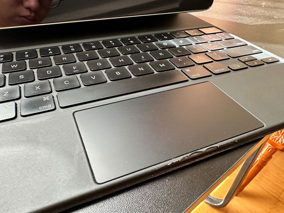 IPAD PRO 12.9 (4-th Gen) WiFi + Cellular) 128 Gb.+ Magic Keyboard