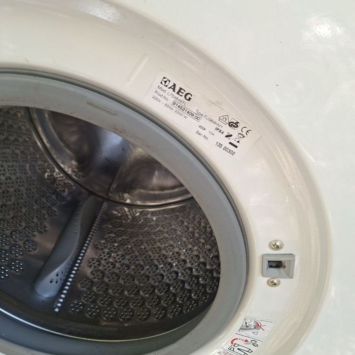 Продавам пералня AEG Protex