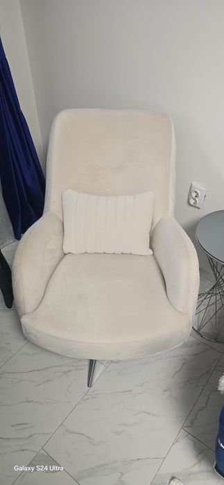 Комплект Дивани С Два Фютьола