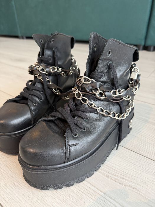 Ghete din piele naturala cu accesoriu detasabil