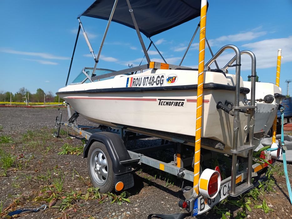 Barca cu peridoc schimb cu auto 4*4