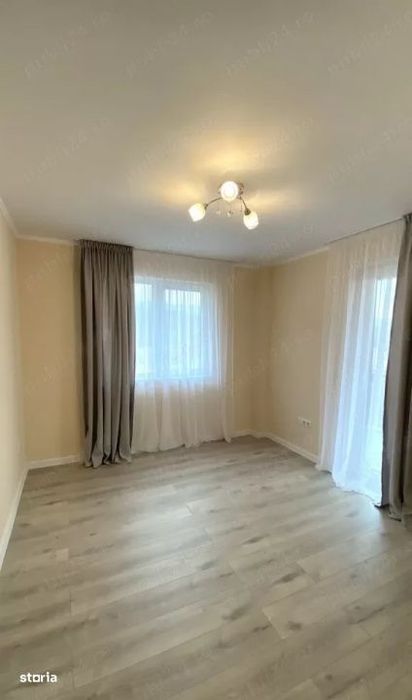 Apartament de 3 camere, 72 mp, 2 bai, parcare, zona Somesului