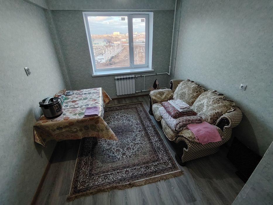 Сдам малосемейку на долгий срок, помесячно