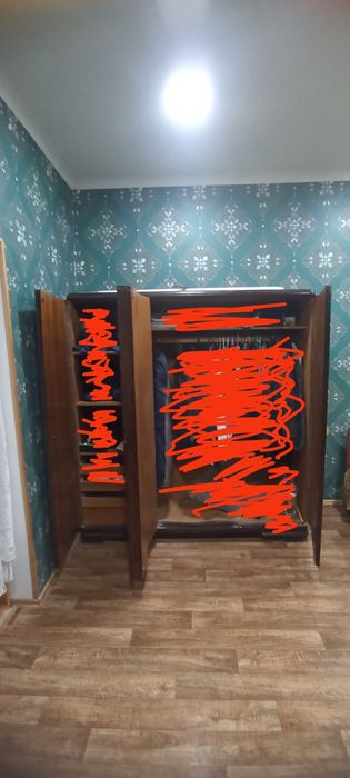 Старинный шкаф дубовый