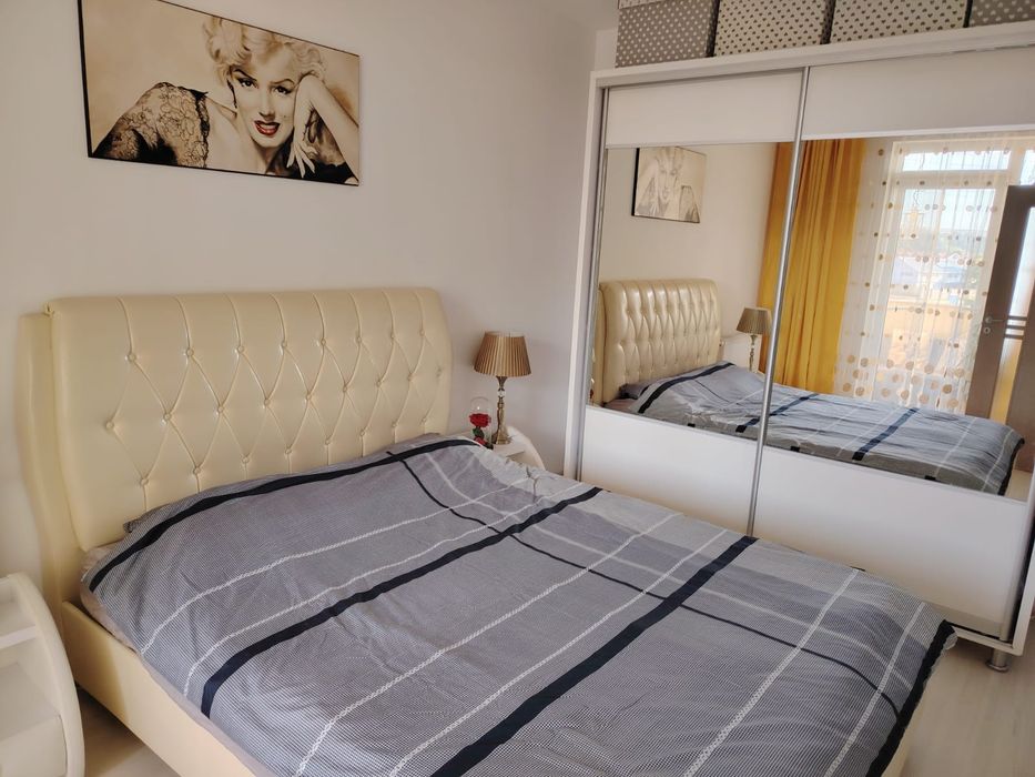 Închiriez apartament cu 3 camere