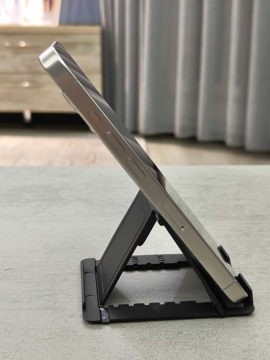 Продам IPhone 15 pro 128gb