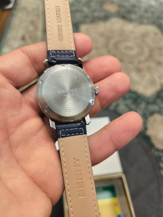 Наручные часы Berny Pilot. Новые.