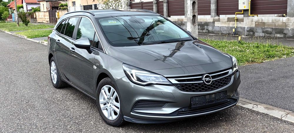 Opel Astra K * 2018 * Euro 6 * Senzori * Carplay si Android Auto
