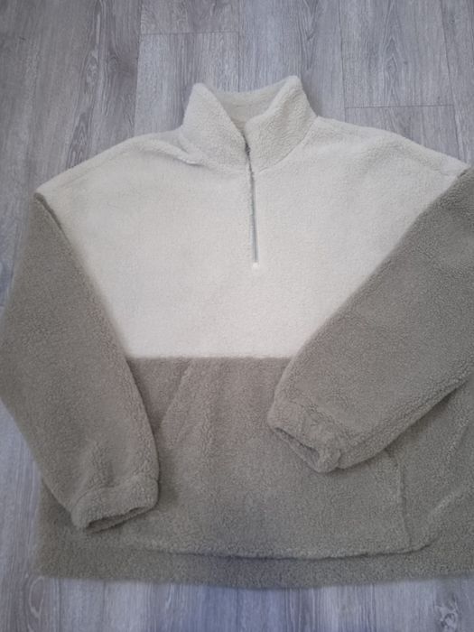 Толстовки весенние Zara