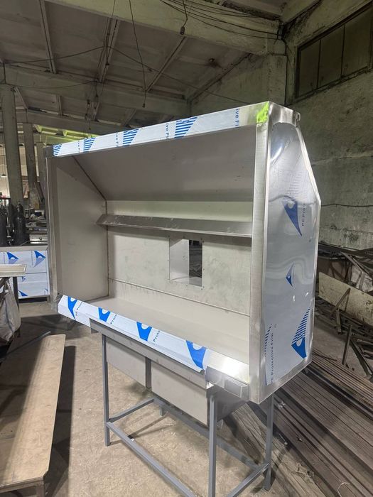 Вытяжка промышленная для профессиональных кухонь