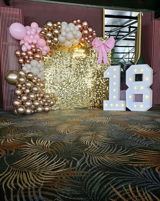 Arcadă baloane/aranjament cristelniță/cifre volumetrice/paiete