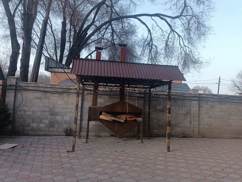 Мангал с навесом