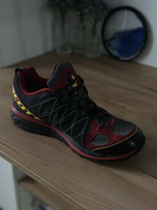 продам кроссовки