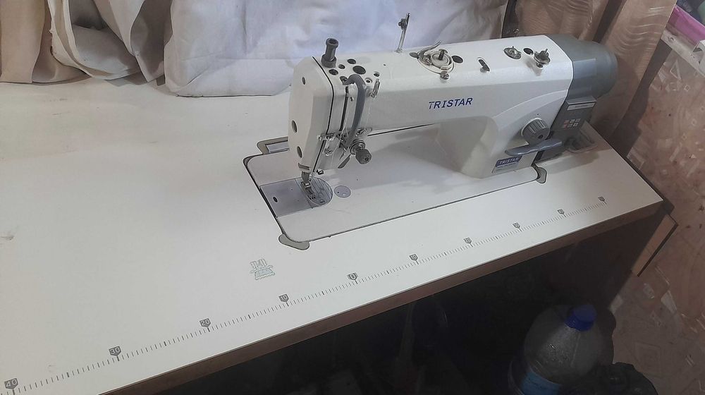 Tikuv jack f4 overlokmashinasi