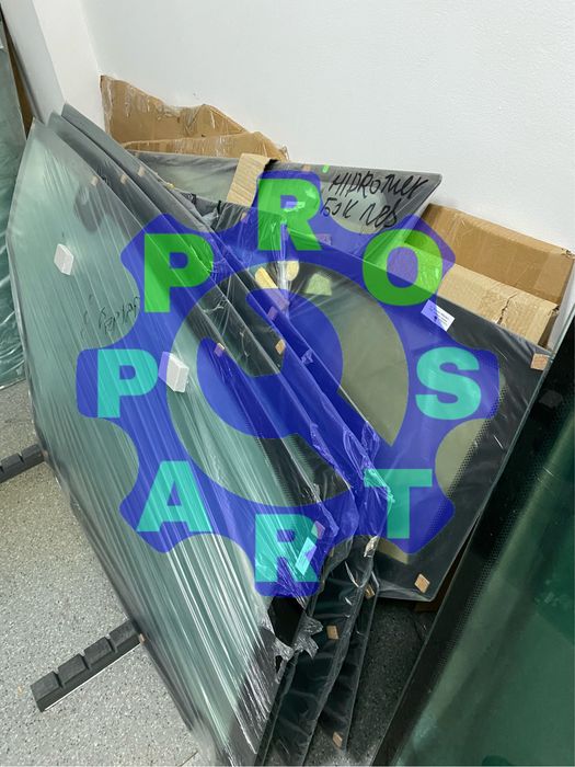 Стекла на экскаваторы-погрузчики 3/1