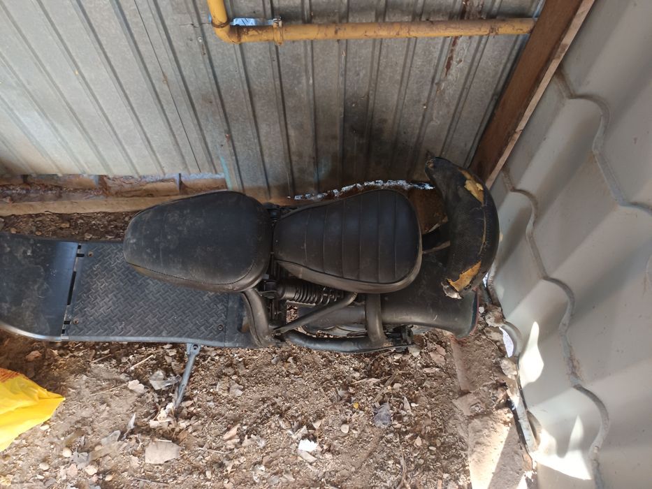 Vând scuter electric pentru piese
