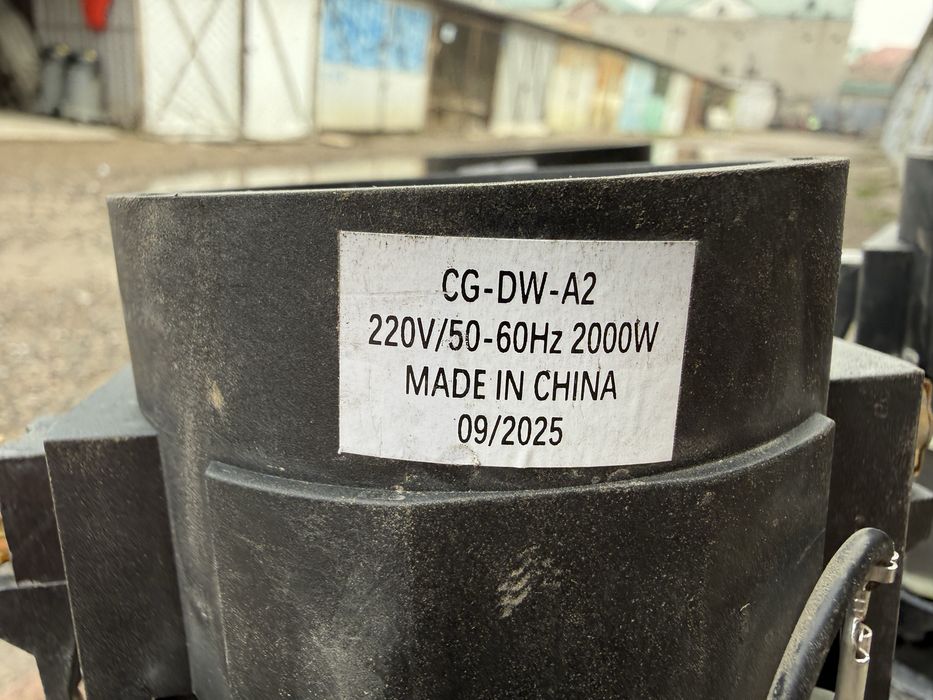 * моторы для пылесосов Karcher - Omax - и т.д. 2 крыльчатки почти новы