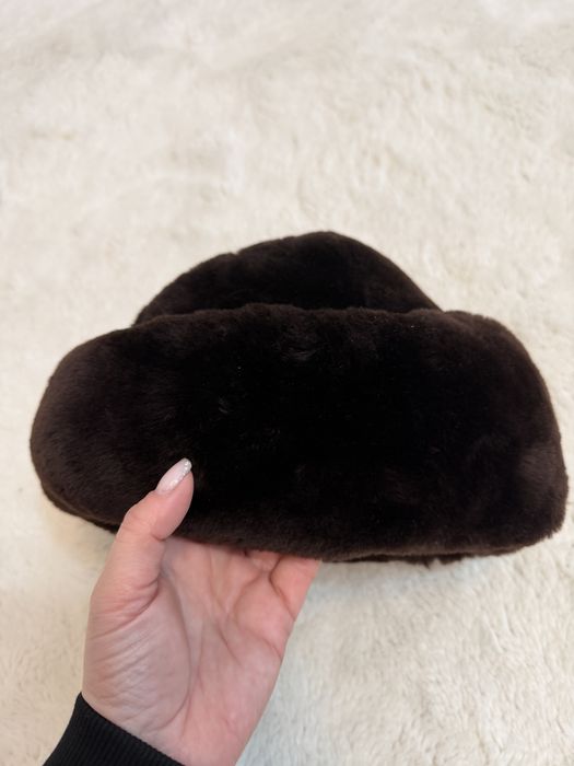 Caciula blana sintetica