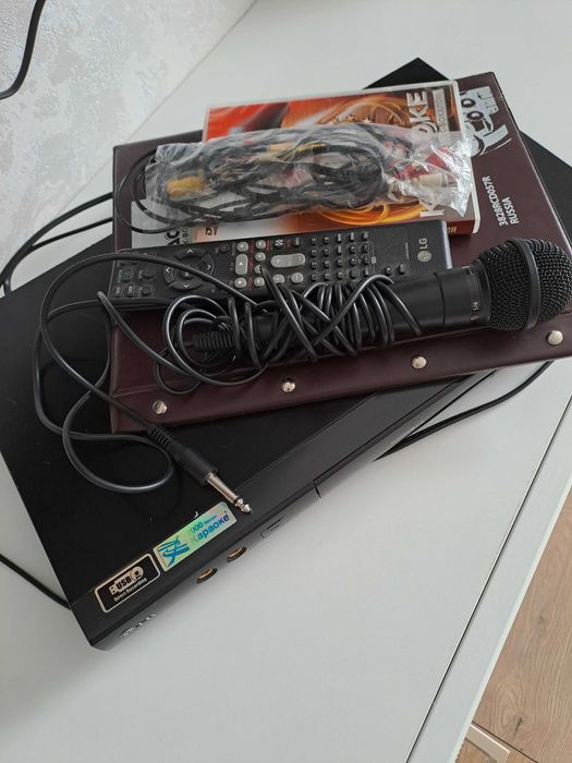Продам LG DVD караоке