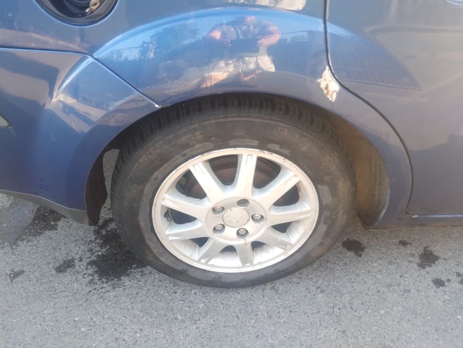 Ford focus 2006 km reali gaz