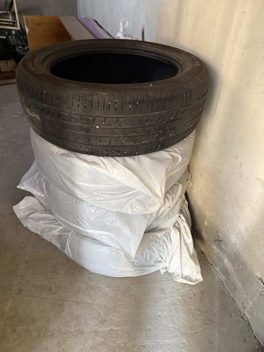 Резина новая 19 размер лето