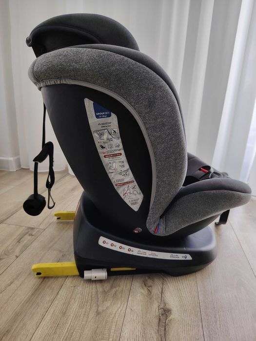 Vând scaun rotativ COCCOLLE cu isofix