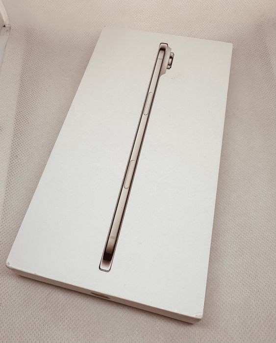 *Чисто Нов* Apple iPhone 17 Air 256 GB Light Gold Unlocked