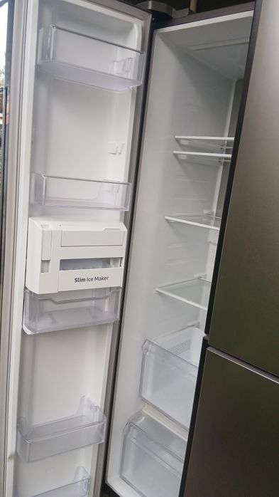Холодильник  Samsung ПРОДАМ