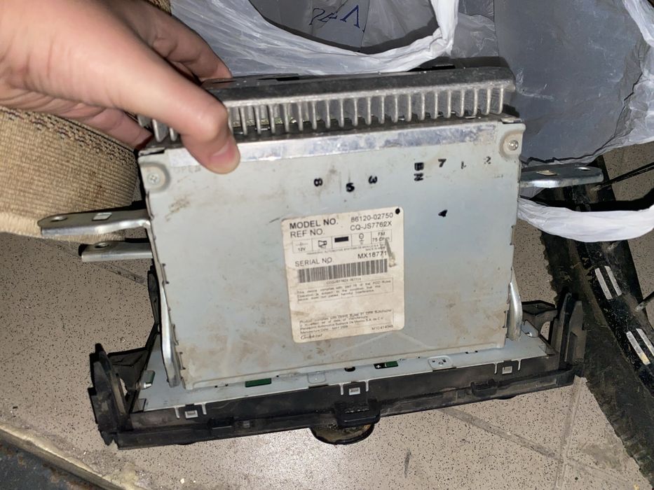 Продам магнитолу.