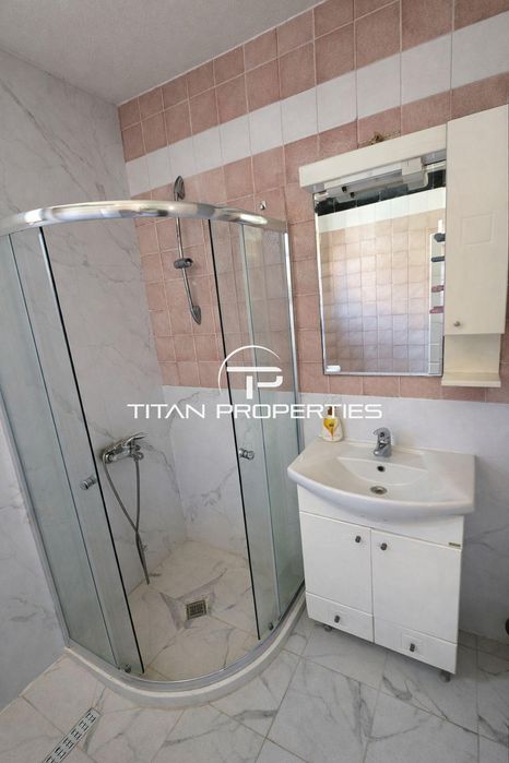 Дава се под наем Многостаен апартамент в Пловдив, Център - 120 кв.м за 700 € - Снимка #8