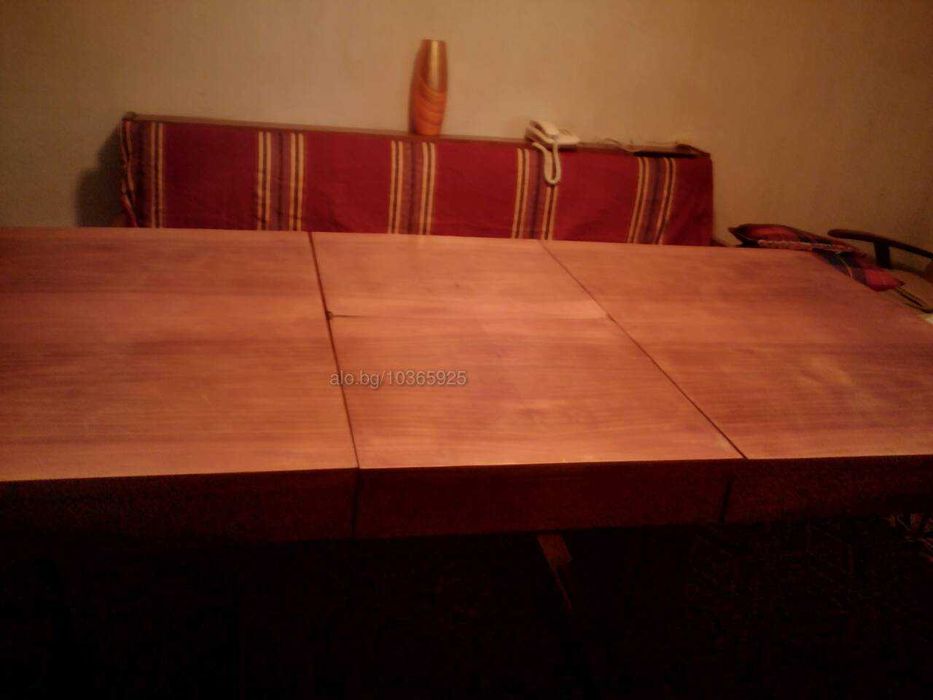 продавам 2 броя легла и 2 фотьойла всеки по 50 лв. на колелца