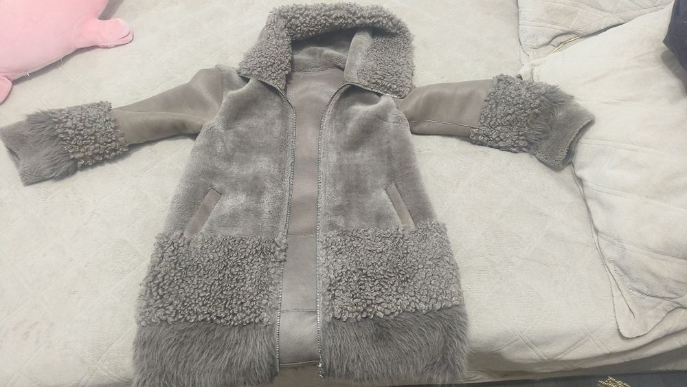 Продам недорого верхнюю одежду