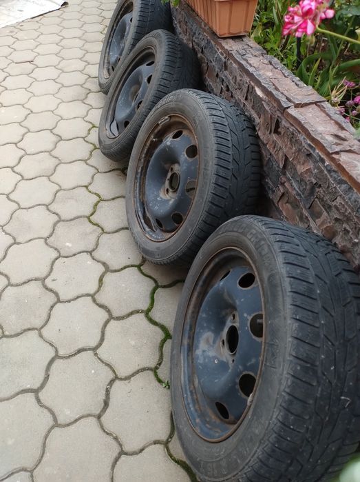 Vand anvelope cu jenti