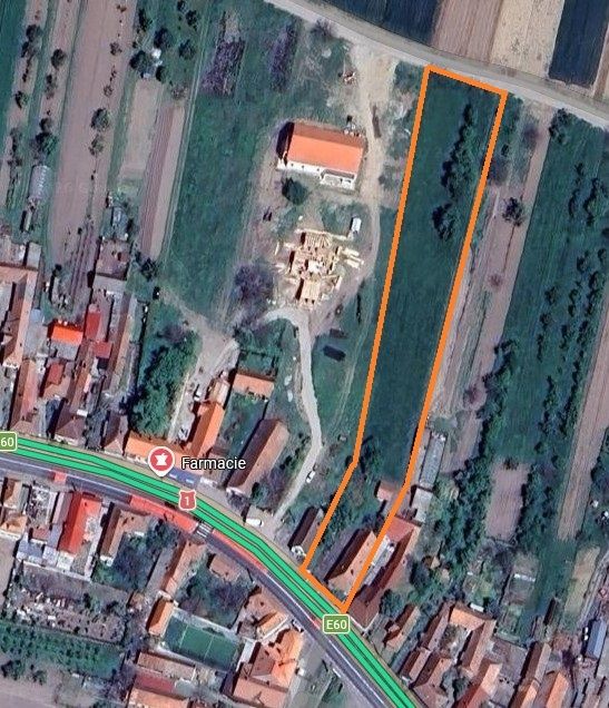 CASA in centrul Satului URVIND